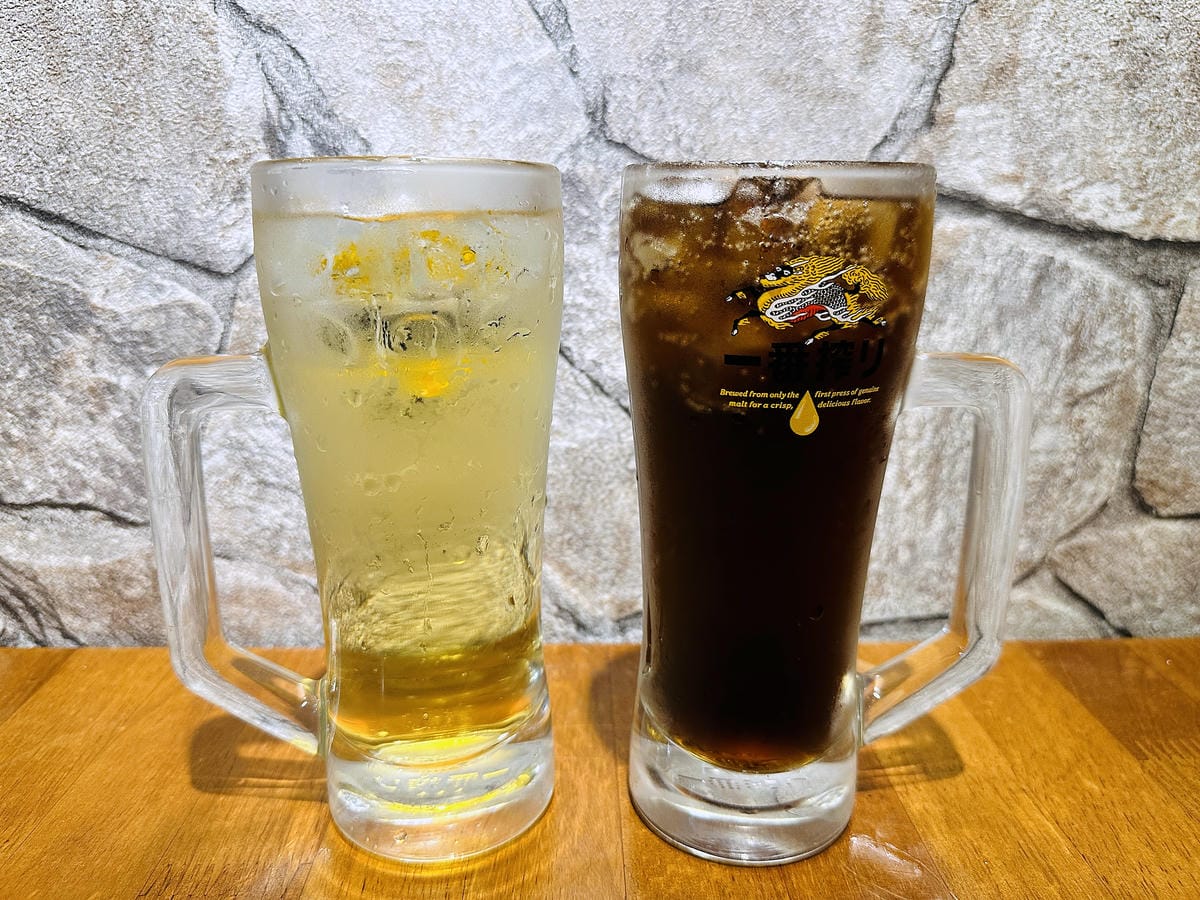 【士林串燒】士林夜市最新必吃美食!「串燒」烤功一流,還有媲美