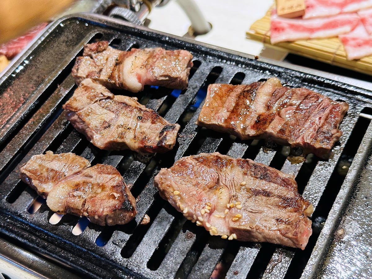 【牛燒肉Yakiniku】新北新店燒肉推薦!「豪華海陸雙人餐