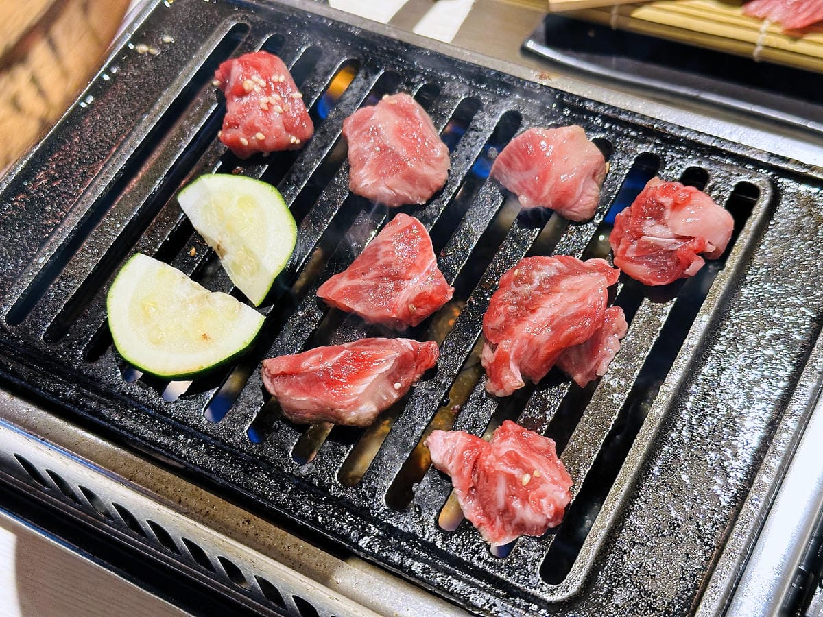 【牛燒肉Yakiniku】新北新店燒肉推薦!「豪華海陸雙人餐