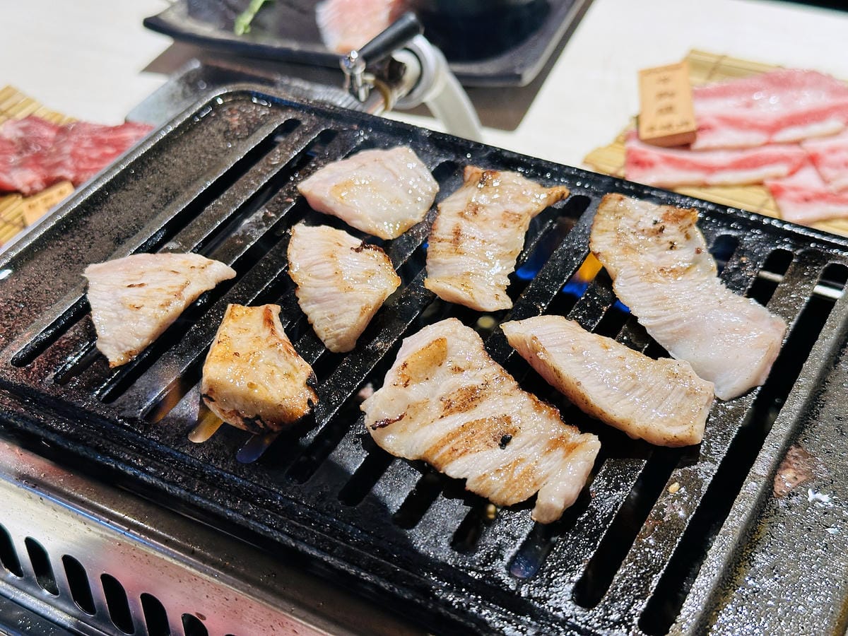 【牛燒肉Yakiniku】新北新店燒肉推薦!「豪華海陸雙人餐