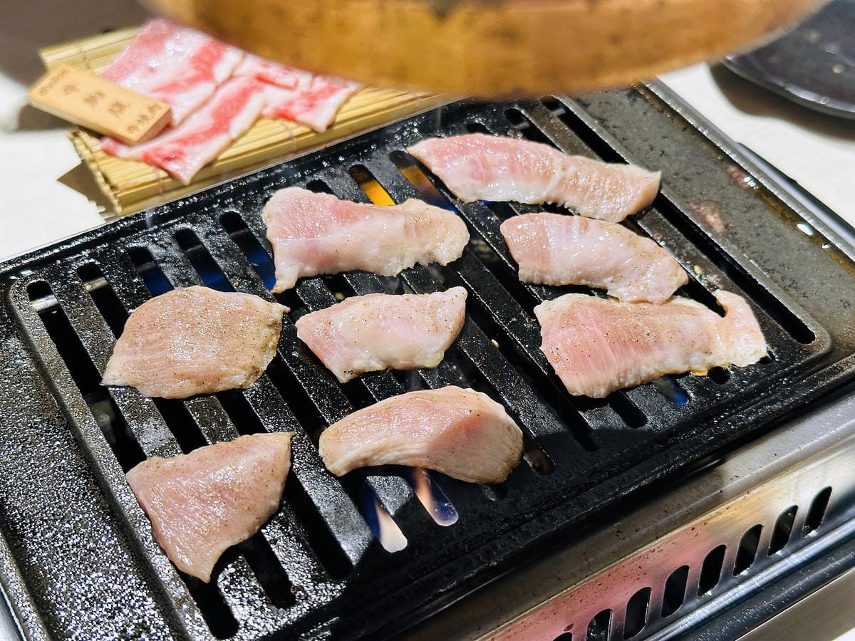 【牛燒肉Yakiniku】新北新店燒肉推薦!「豪華海陸雙人餐