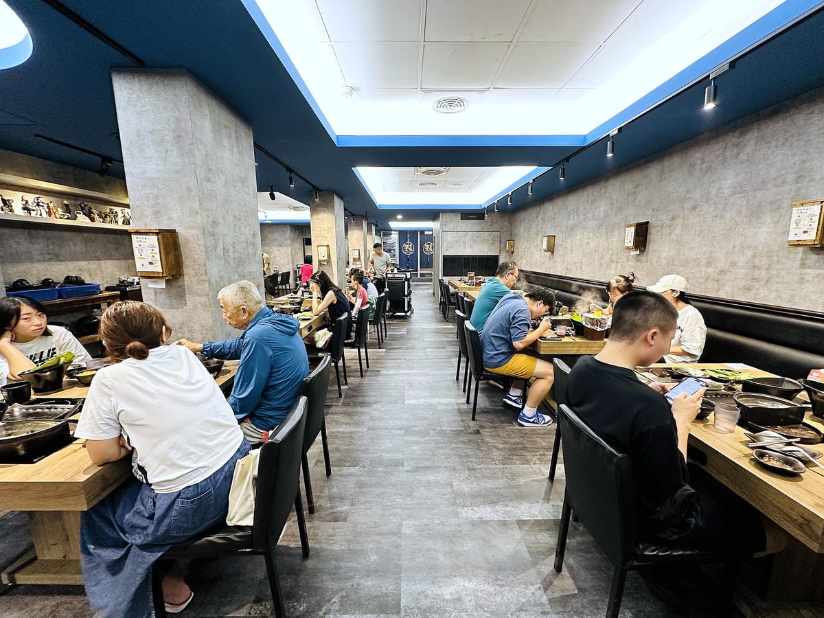 【饗食鍋 桃園成功店】店家超佛!主食甜品吃到飽,特色「一鍋一