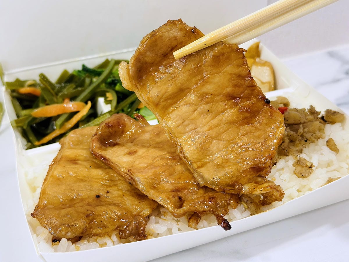 【周師傅燒肉飯 龍岡店】桃園平鎮超美味便當店!桃園平價美食推
