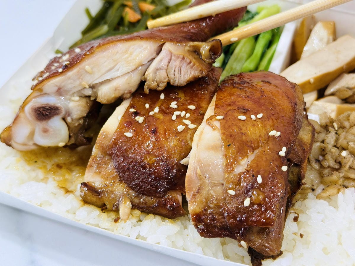 【周師傅燒肉飯 龍岡店】桃園平鎮超美味便當店!桃園平價美食推