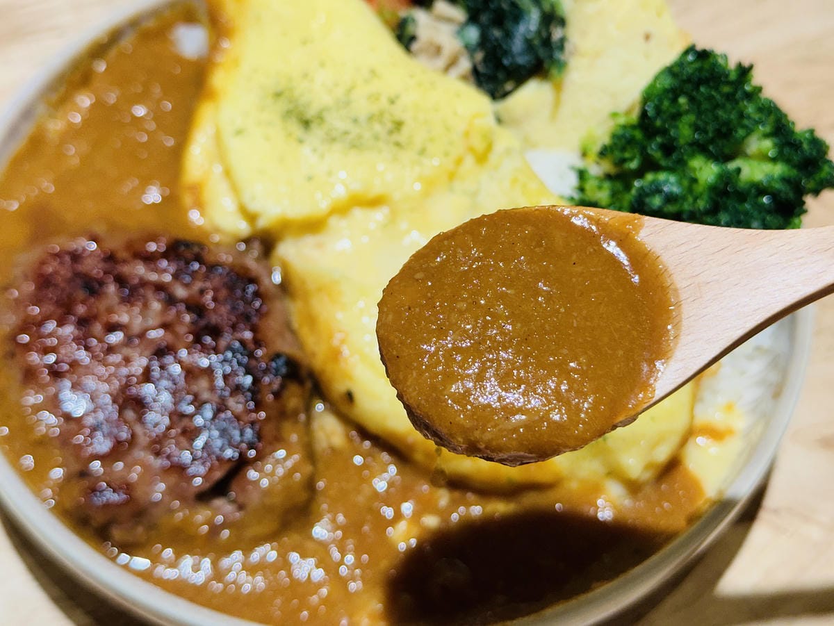 【喜歡咖哩 中港店】新北大份量美食推薦!店家超佛免費加飯加醬