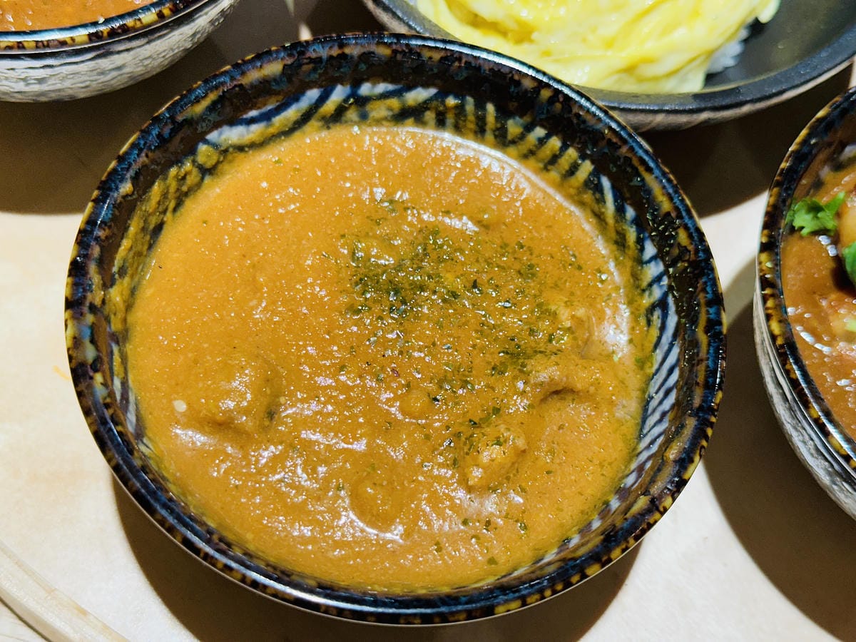 【喜歡咖哩 中港店】新北大份量美食推薦!店家超佛免費加飯加醬