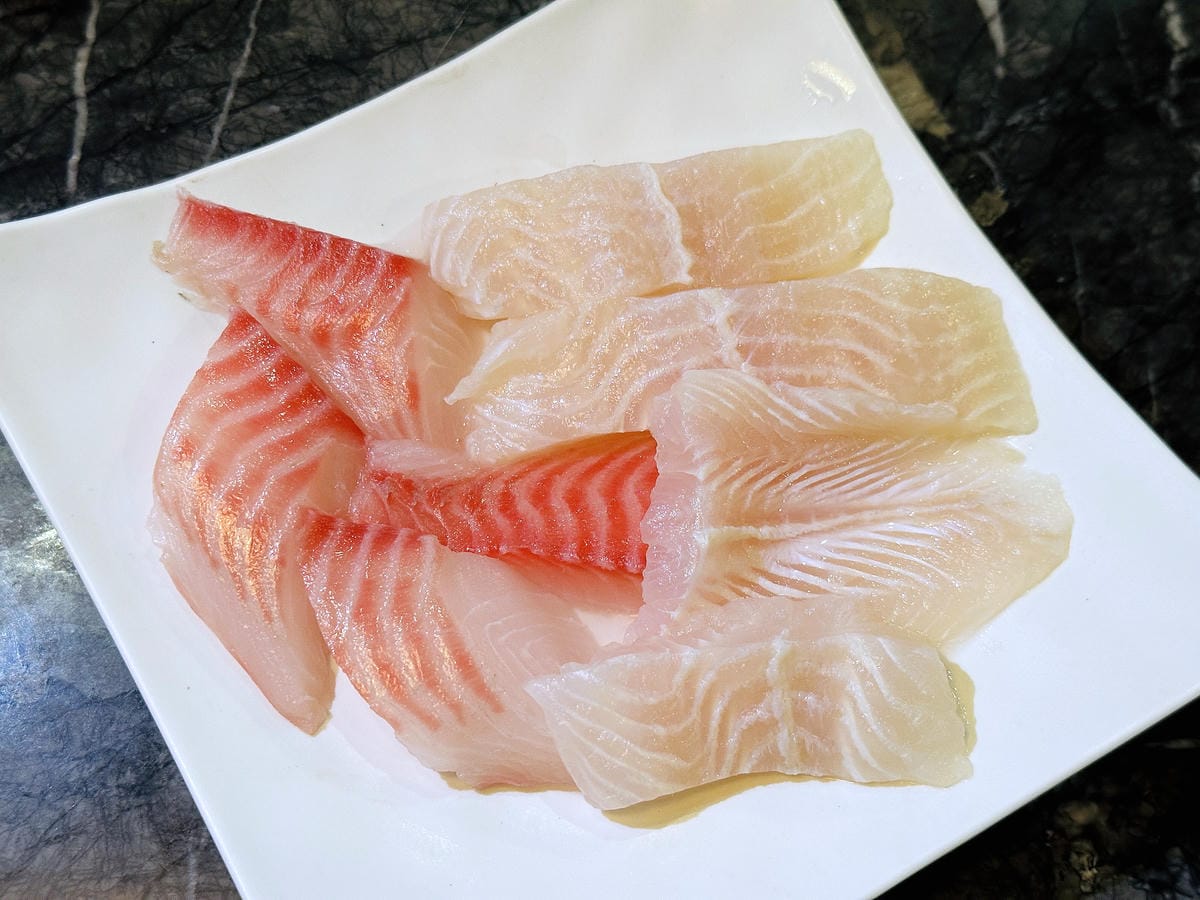 松江南京麻辣火鍋【石‧撈麻辣鴛鴦鍋】和牛火鍋吃到飽,生啤酒