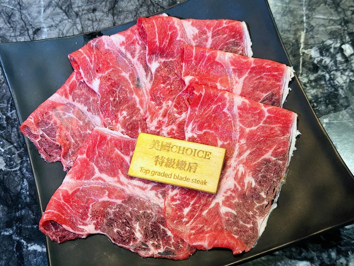 松江南京麻辣火鍋【石‧撈麻辣鴛鴦鍋】和牛火鍋吃到飽,生啤酒