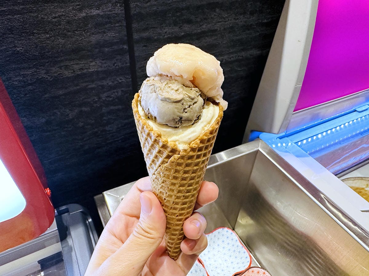 松江南京麻辣火鍋【石‧撈麻辣鴛鴦鍋】和牛火鍋吃到飽,生啤酒