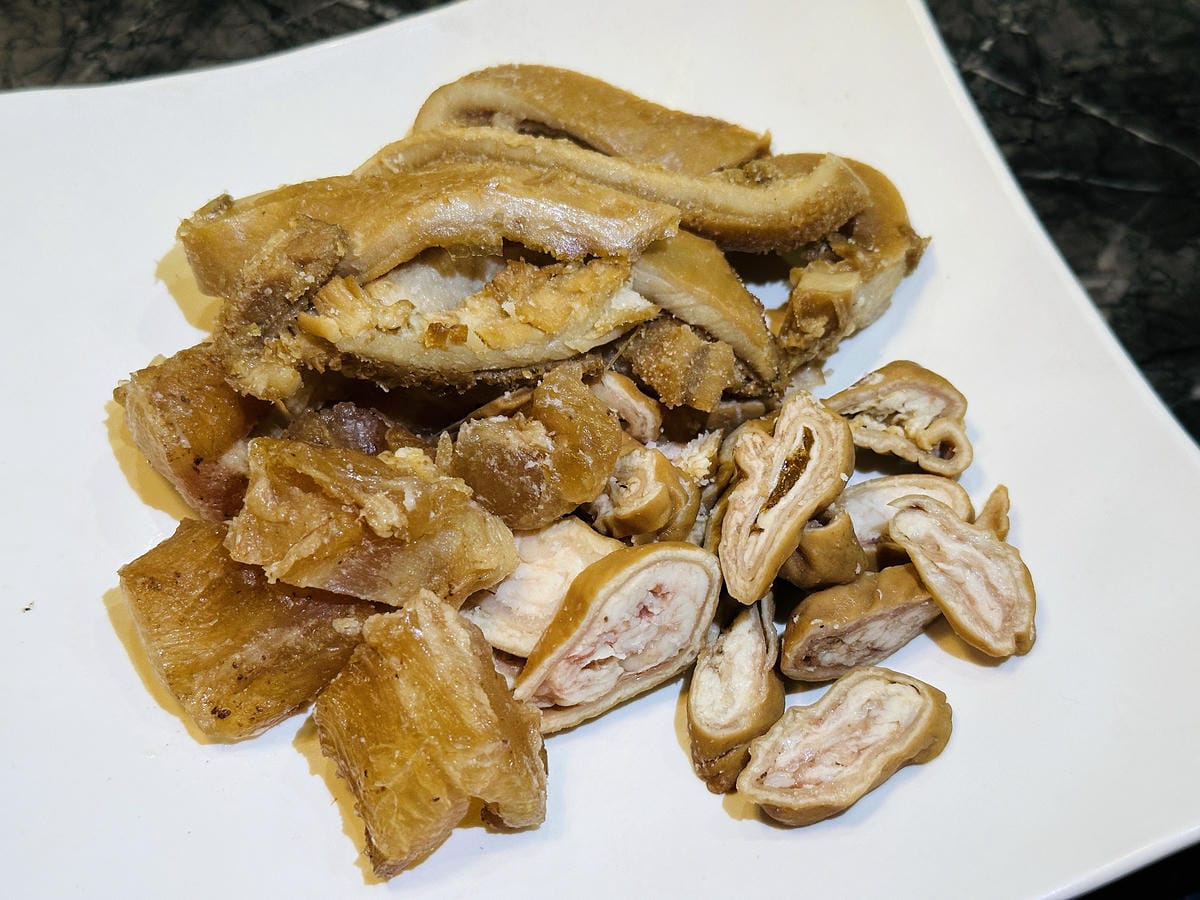 松江南京麻辣火鍋【石‧撈麻辣鴛鴦鍋】和牛火鍋吃到飽,生啤酒