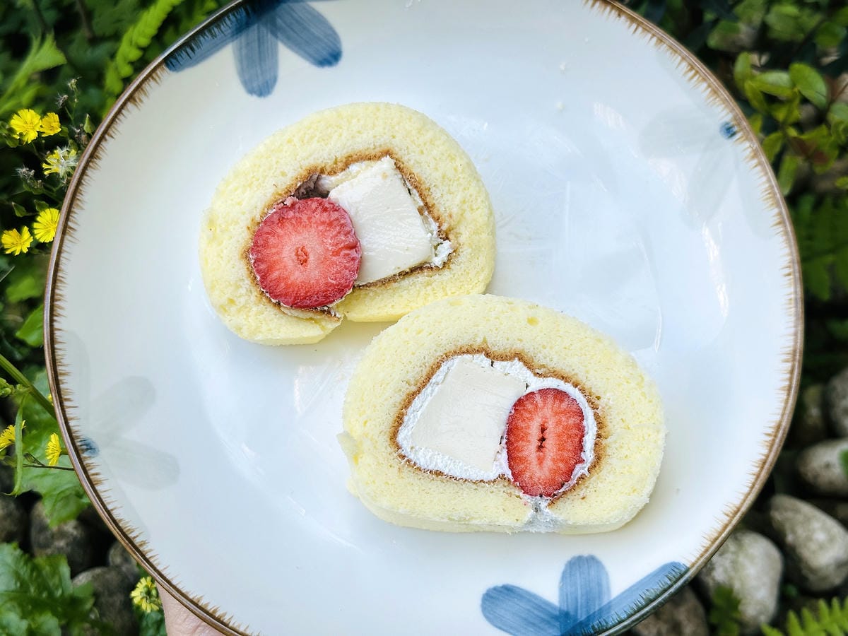 【聖保羅烘焙花園】彌月蛋糕傳遞滿滿幸福,「草莓奶凍捲」、「重