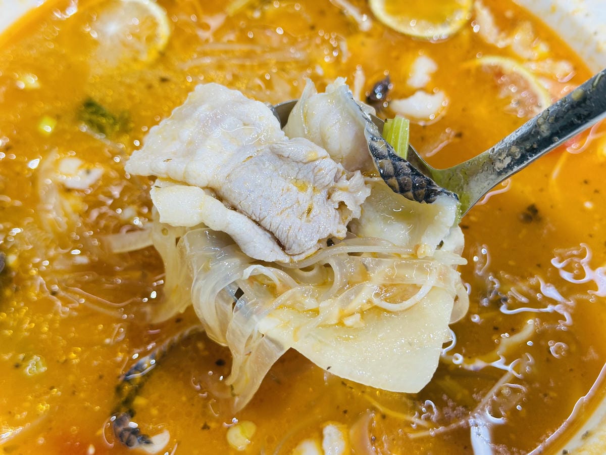 【狂一鍋酸菜魚 台北西門店】爆紅的『年輕時尚酸菜魚』,品狂一