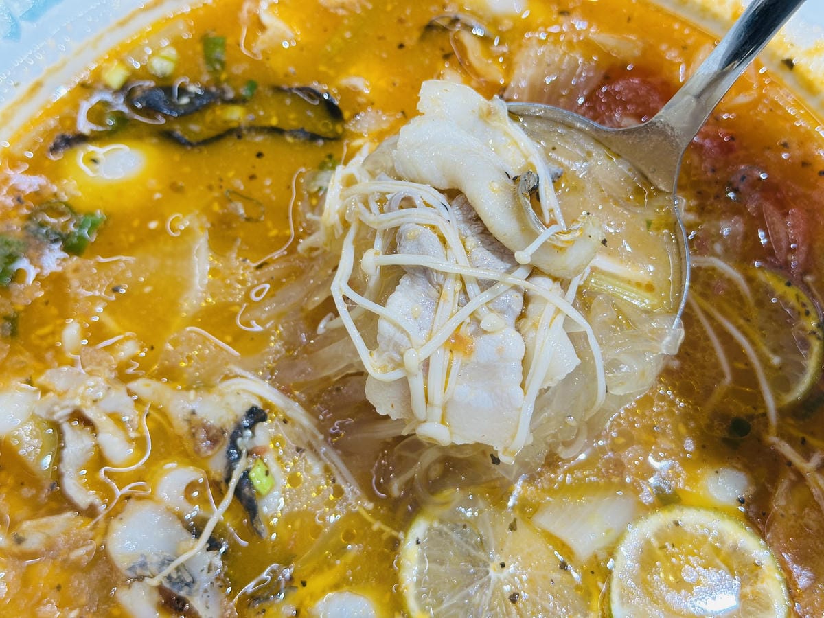 【狂一鍋酸菜魚 台北西門店】爆紅的『年輕時尚酸菜魚』,品狂一