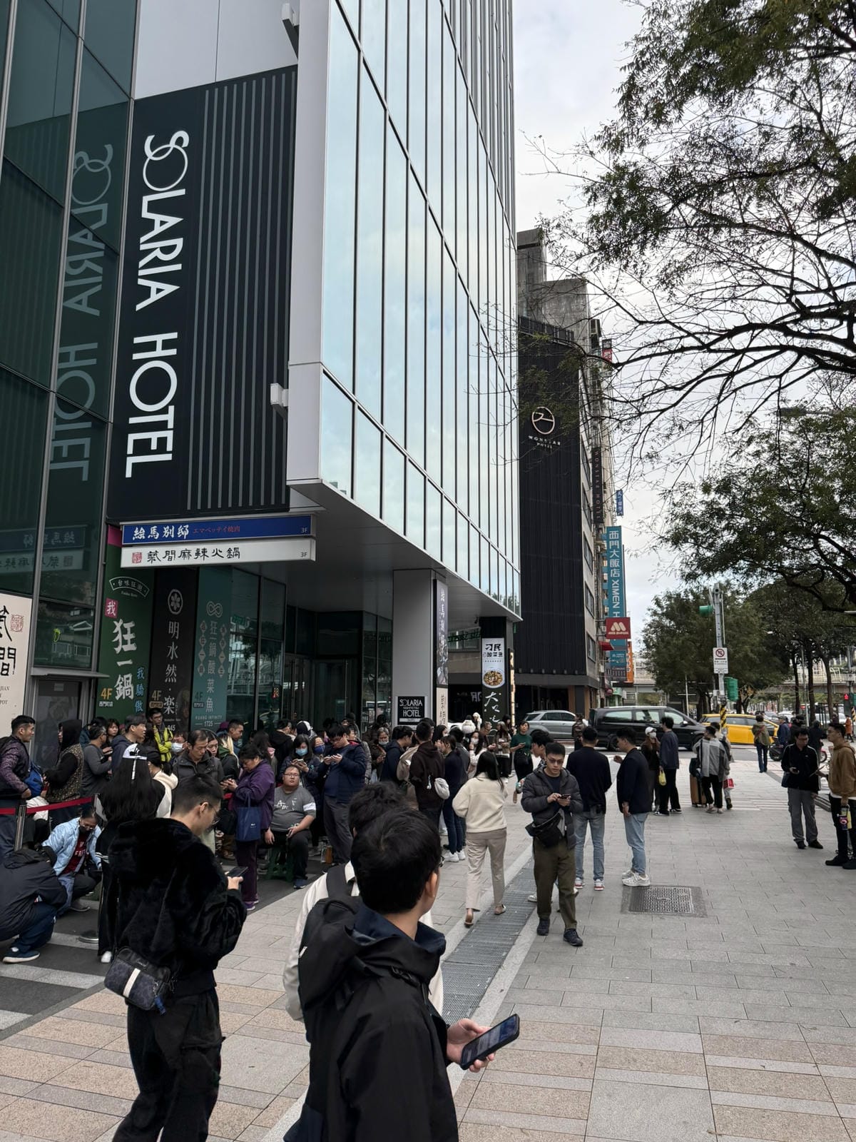 【狂一鍋酸菜魚 台北西門店】爆紅的『年輕時尚酸菜魚』,品狂一