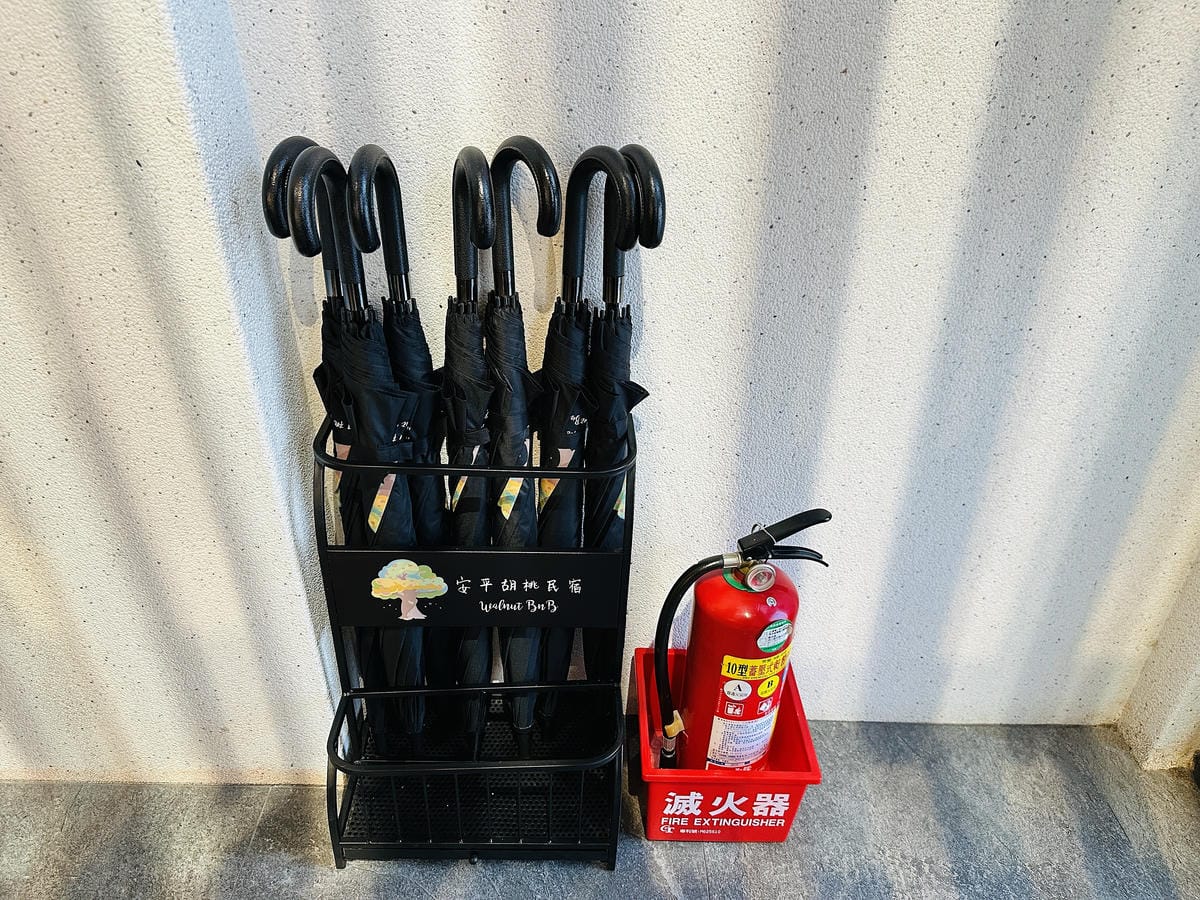 【安平胡桃民宿】台南安平包棟民宿推薦!帶你體驗獨特景觀泡腳池