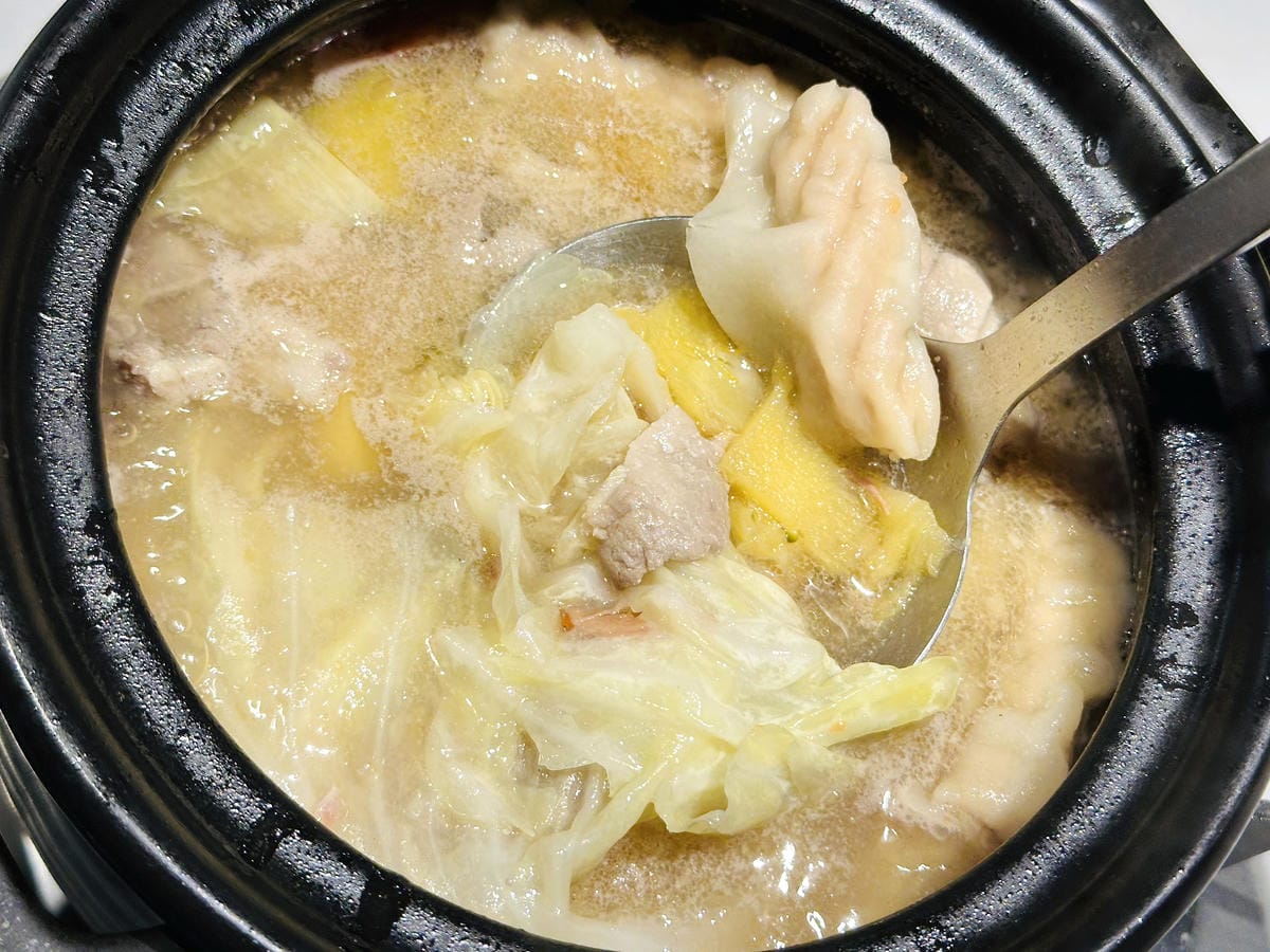 【一桶薑母鴨,一桶活蝦】春夏限定新菜單登場!蔬果龍骨鍋、活蝦