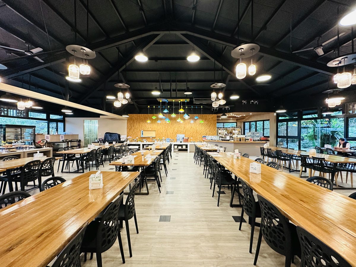 【鳳梨屋水上莊園】宜蘭員山超人氣親子景點!一泊三食住進落羽松