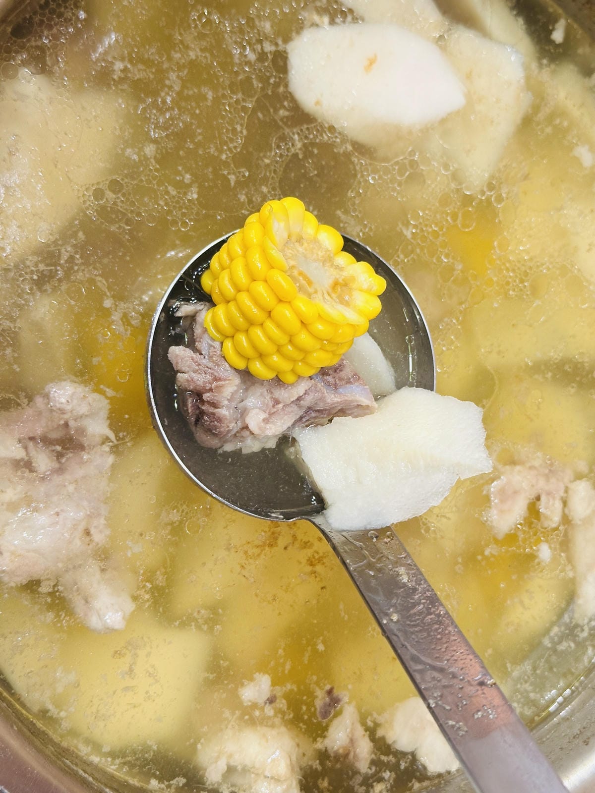 【鳳梨屋水上莊園】宜蘭員山超人氣親子景點!一泊三食住進落羽松