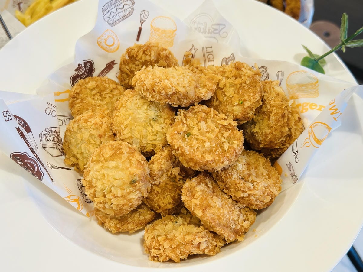 【鳳梨屋水上莊園】宜蘭員山超人氣親子景點!一泊三食住進落羽松