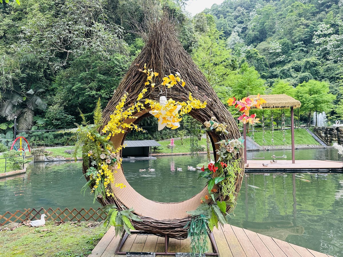 【鳳梨屋水上莊園】宜蘭員山超人氣親子景點!一泊三食住進落羽松