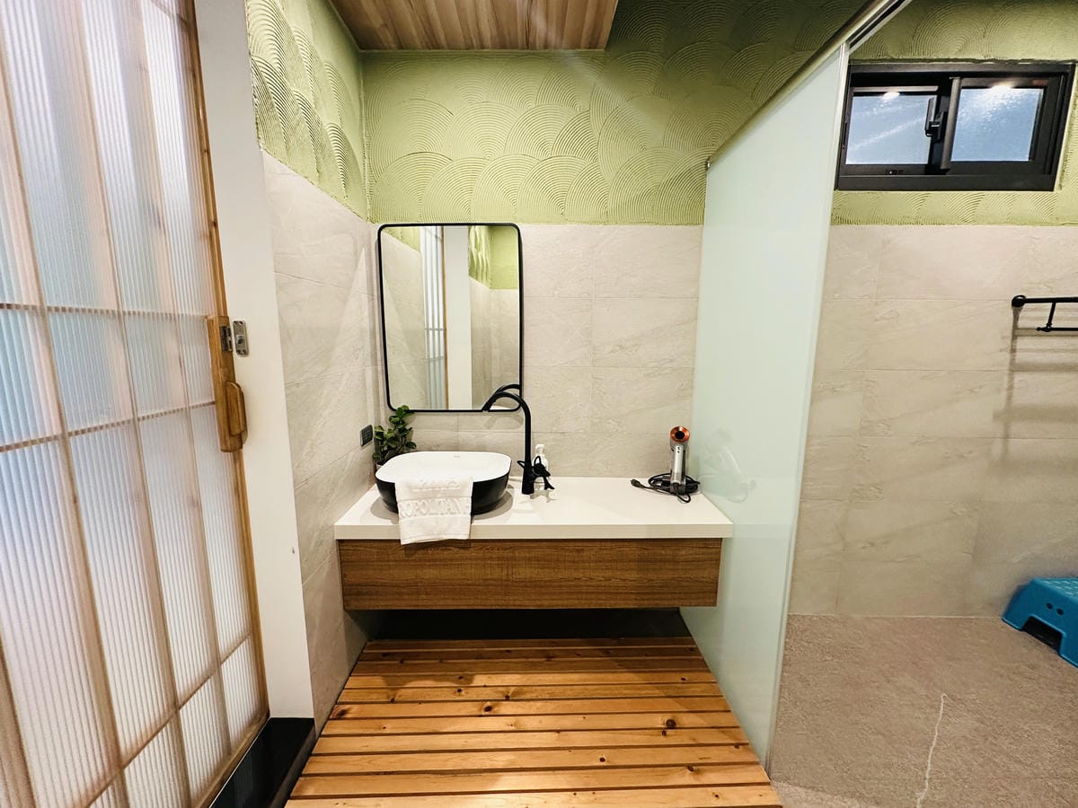 【鳳梨屋水上莊園】宜蘭員山超人氣親子景點!一泊三食住進落羽松