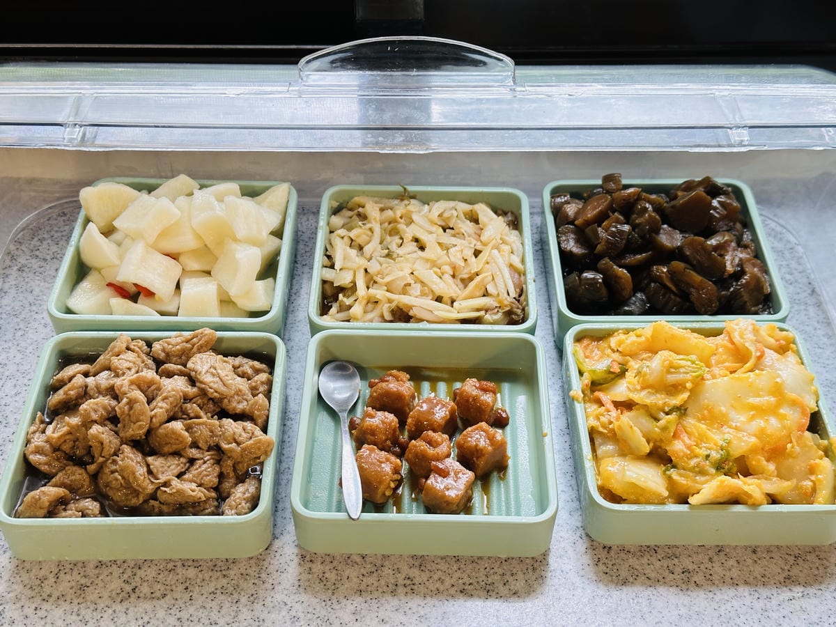 【山行寄野山行玫瑰】苗栗南庄山林秘境民宿與景觀咖啡廳,靜謐