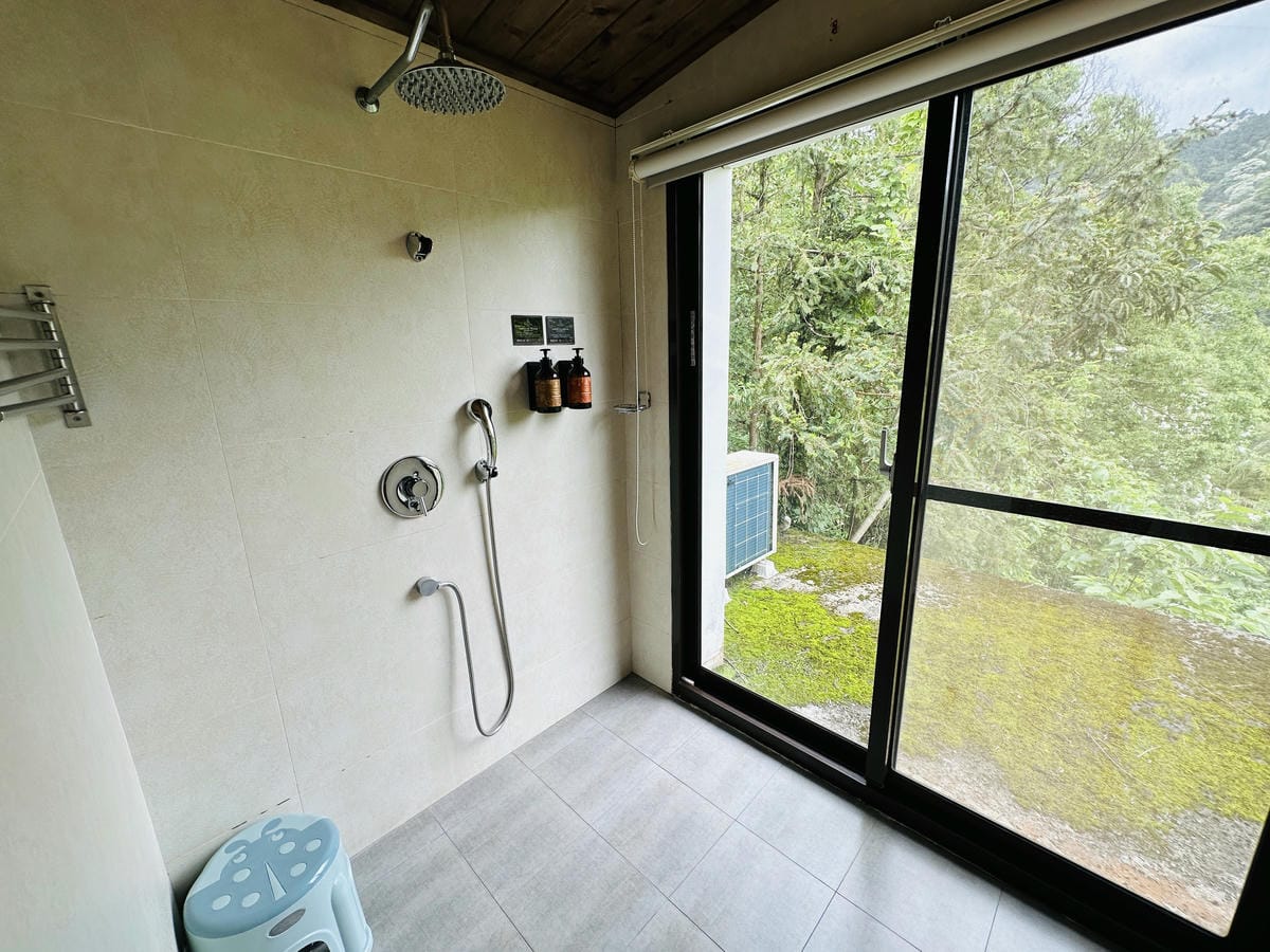 【山行寄野山行玫瑰】苗栗南庄山林秘境民宿與景觀咖啡廳,靜謐