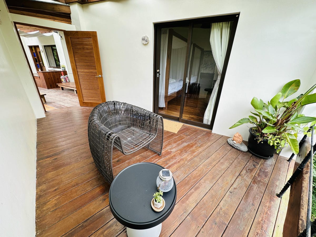 【山行寄野山行玫瑰】苗栗南庄山林秘境民宿與景觀咖啡廳,靜謐