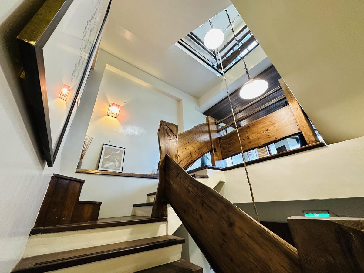 【山行寄野山行玫瑰】苗栗南庄山林秘境民宿與景觀咖啡廳,靜謐