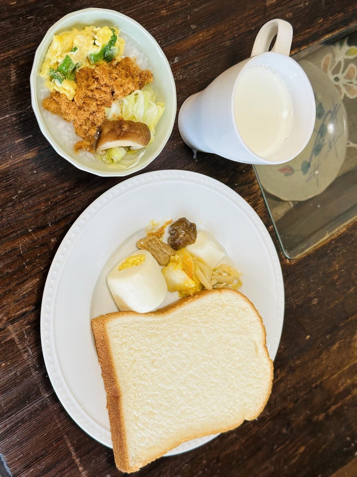 【山行寄野山行玫瑰】苗栗南庄山林秘境民宿與景觀咖啡廳,靜謐