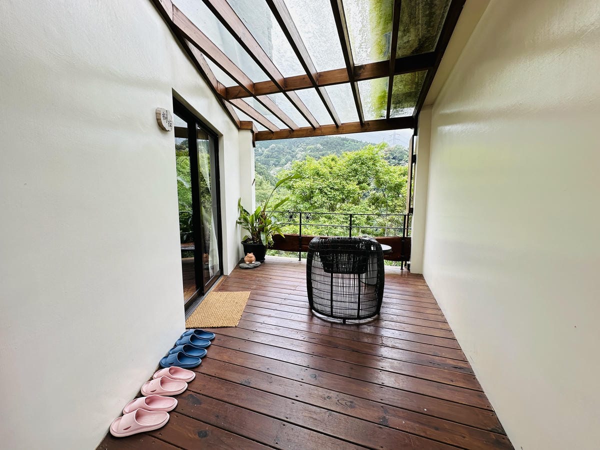 【山行寄野山行玫瑰】苗栗南庄山林秘境民宿與景觀咖啡廳,靜謐