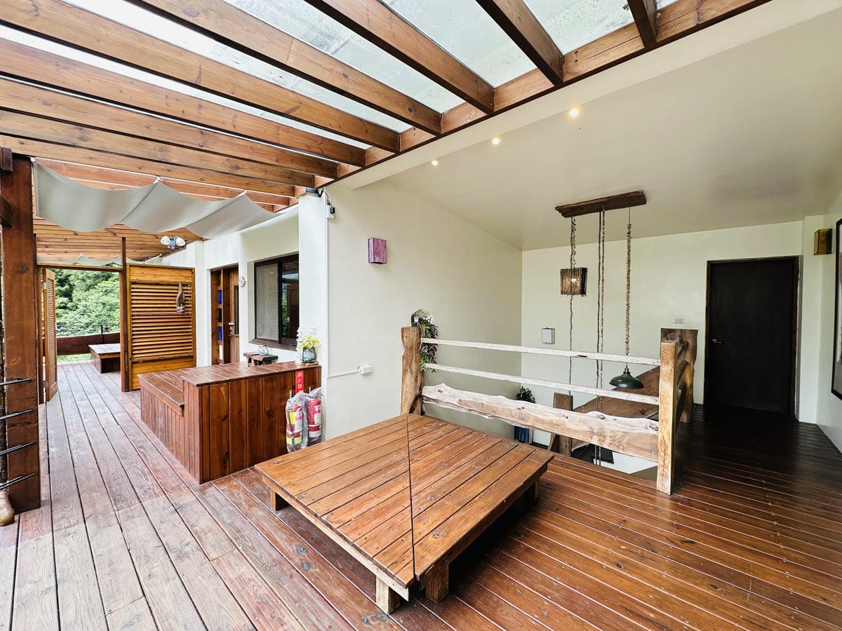 【山行寄野山行玫瑰】苗栗南庄山林秘境民宿與景觀咖啡廳,靜謐