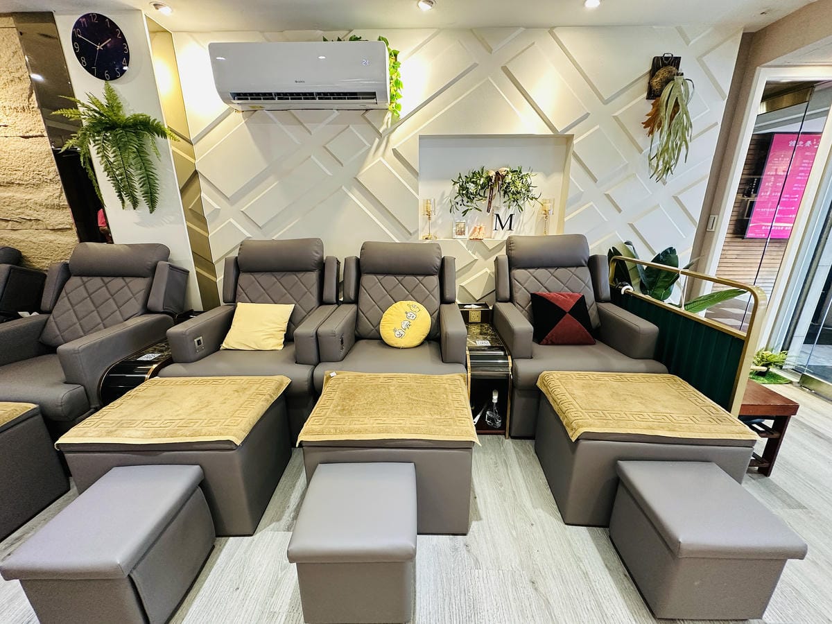 【亮足養生館】西門町按摩護理體驗推薦!媽媽放鬆首選舒適腳底