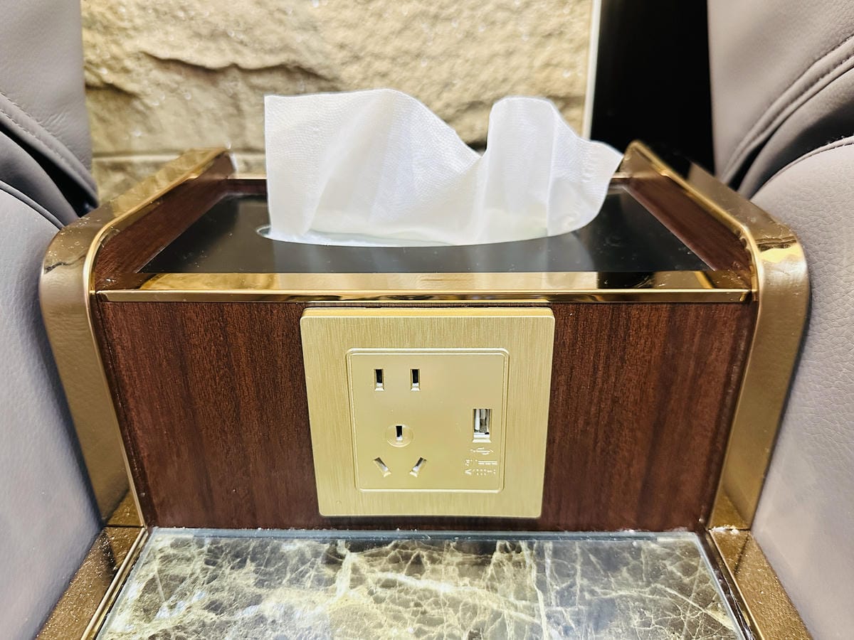 【亮足養生館】西門町按摩護理體驗推薦!媽媽放鬆首選舒適腳底