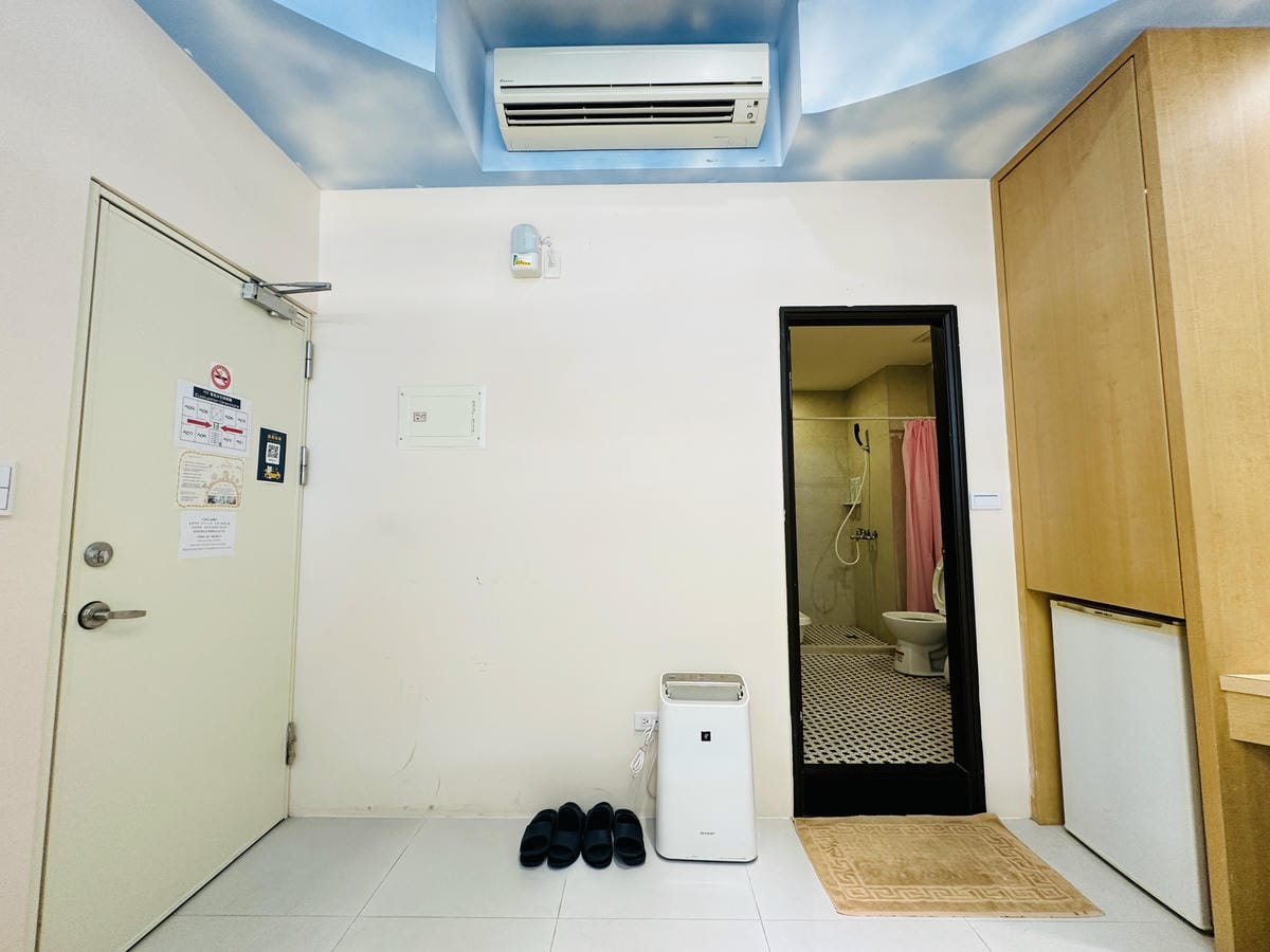 【黃色風箏】台南親子住宿開箱滑梯房、沙坑、搖搖馬玩到不想退