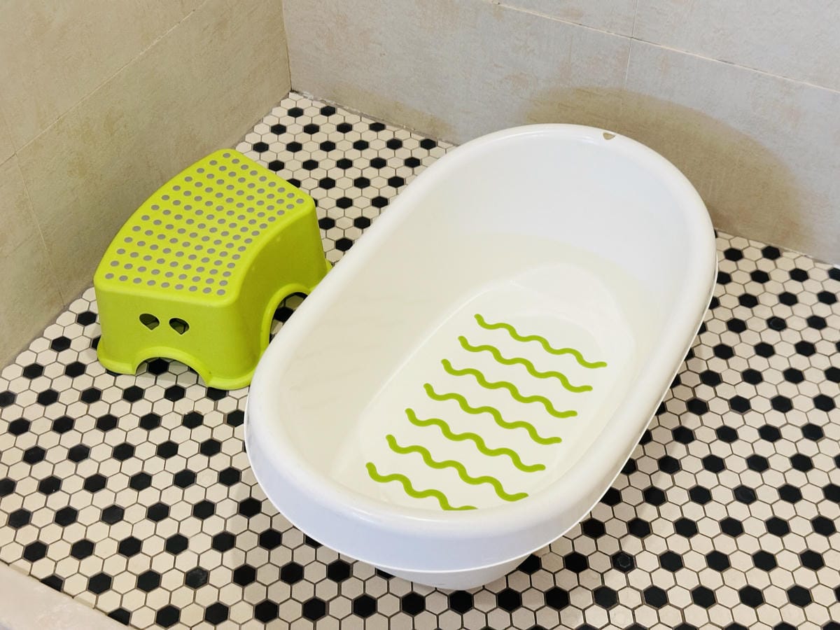 【黃色風箏】台南親子住宿開箱滑梯房、沙坑、搖搖馬玩到不想退