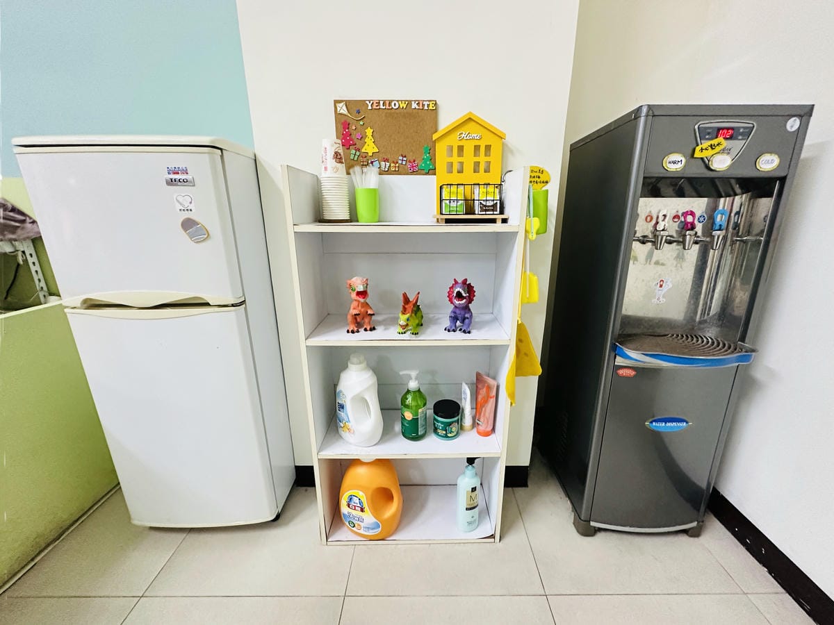 【黃色風箏】台南親子住宿開箱滑梯房、沙坑、搖搖馬玩到不想退