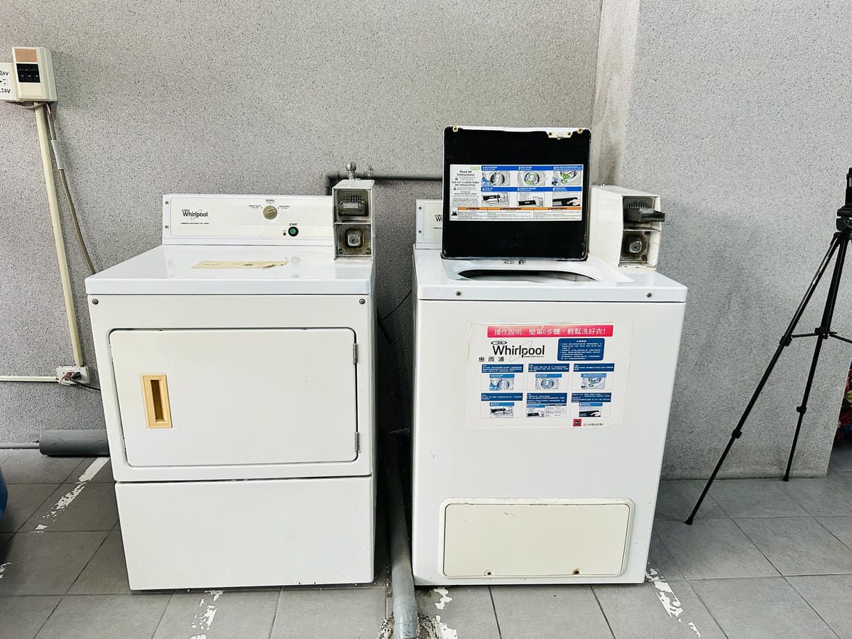 【黃色風箏】台南親子住宿開箱滑梯房、沙坑、搖搖馬玩到不想退