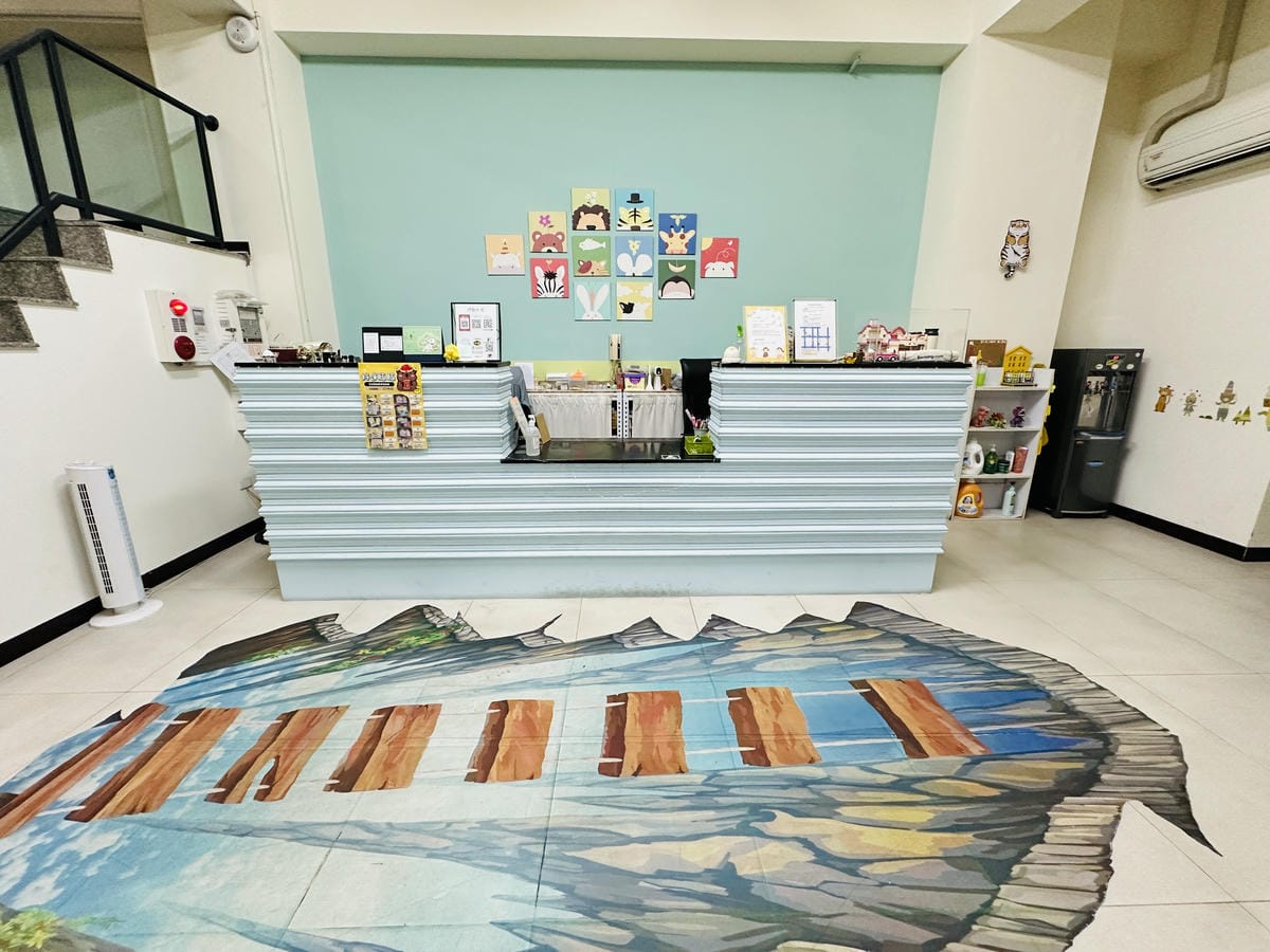 【黃色風箏】台南親子住宿開箱滑梯房、沙坑、搖搖馬玩到不想退