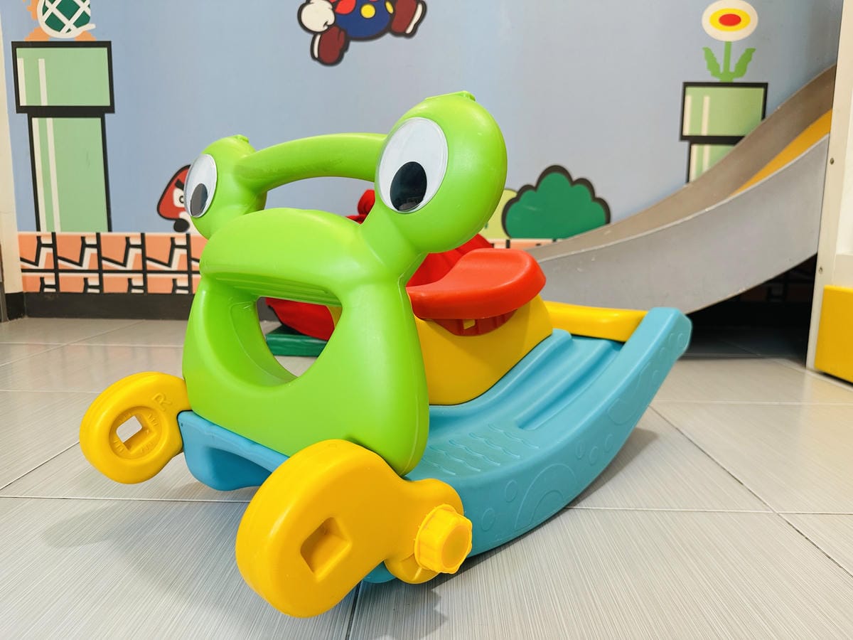 【趣遊赤崁】台南滑梯親子民宿推薦走進瑪莉歐主題房!紅白機童