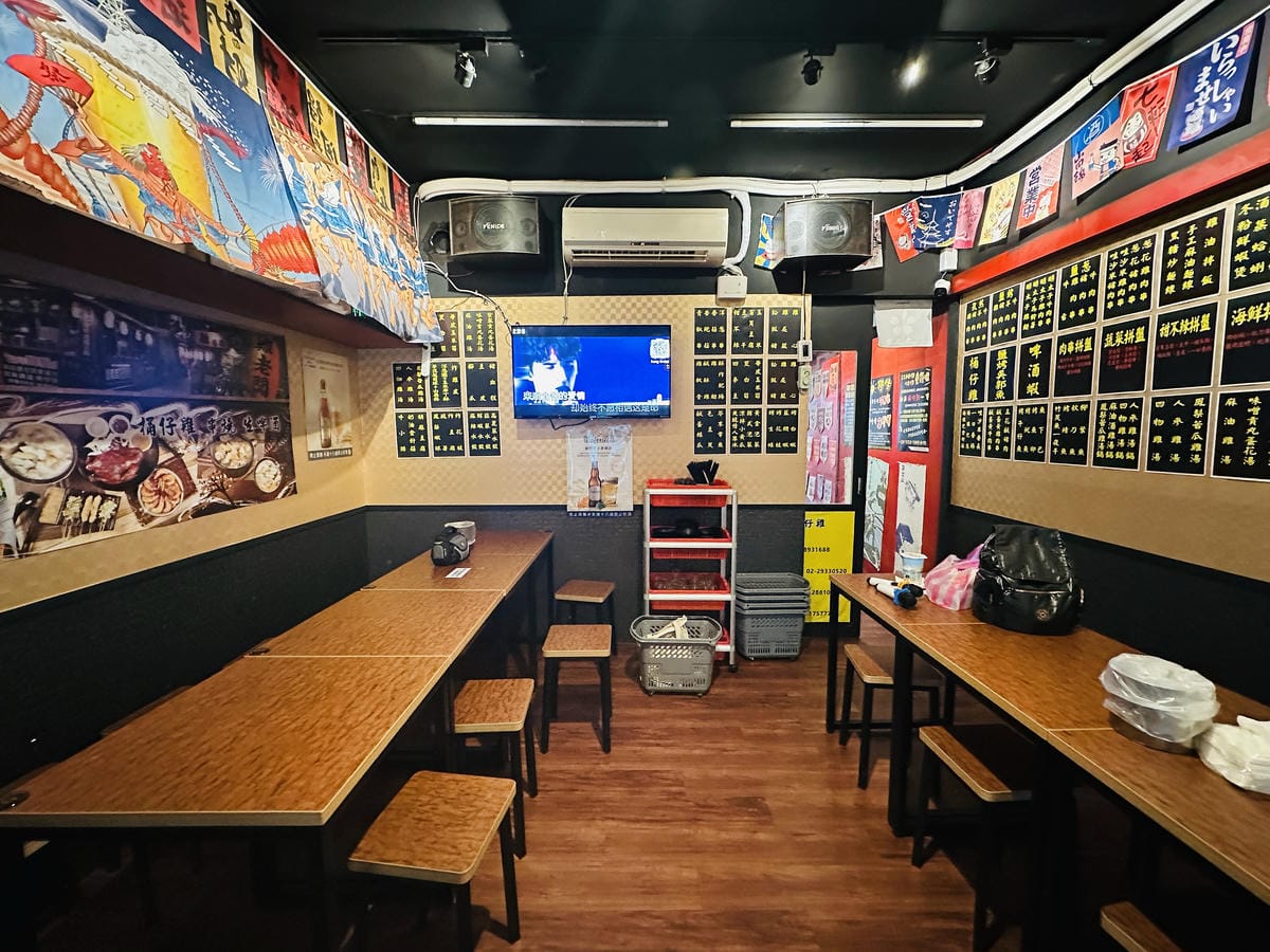 【雞老闆桶仔雞景美店】捷運2分鐘即達!現烤桶仔雞香噴上桌,