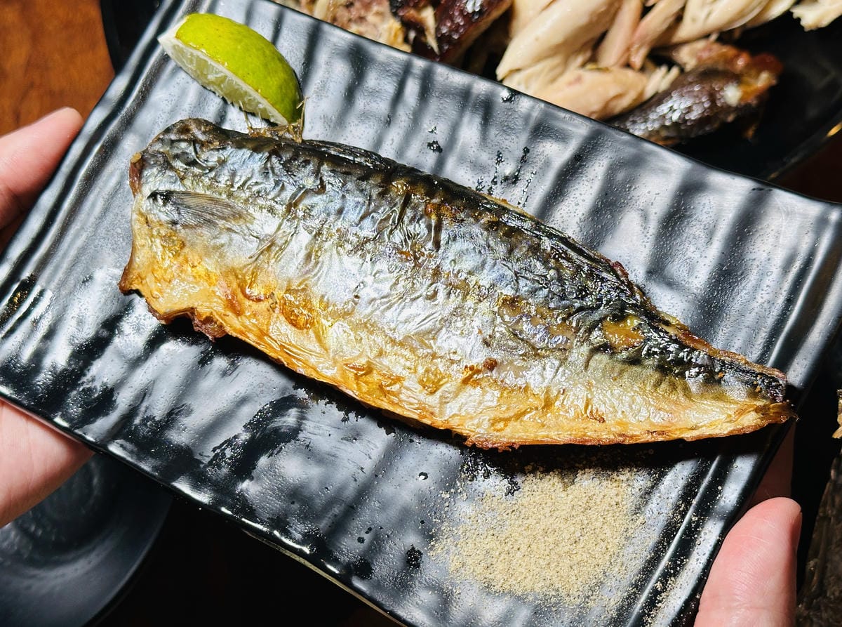 【雞老闆桶仔雞景美店】捷運2分鐘即達!現烤桶仔雞香噴上桌,