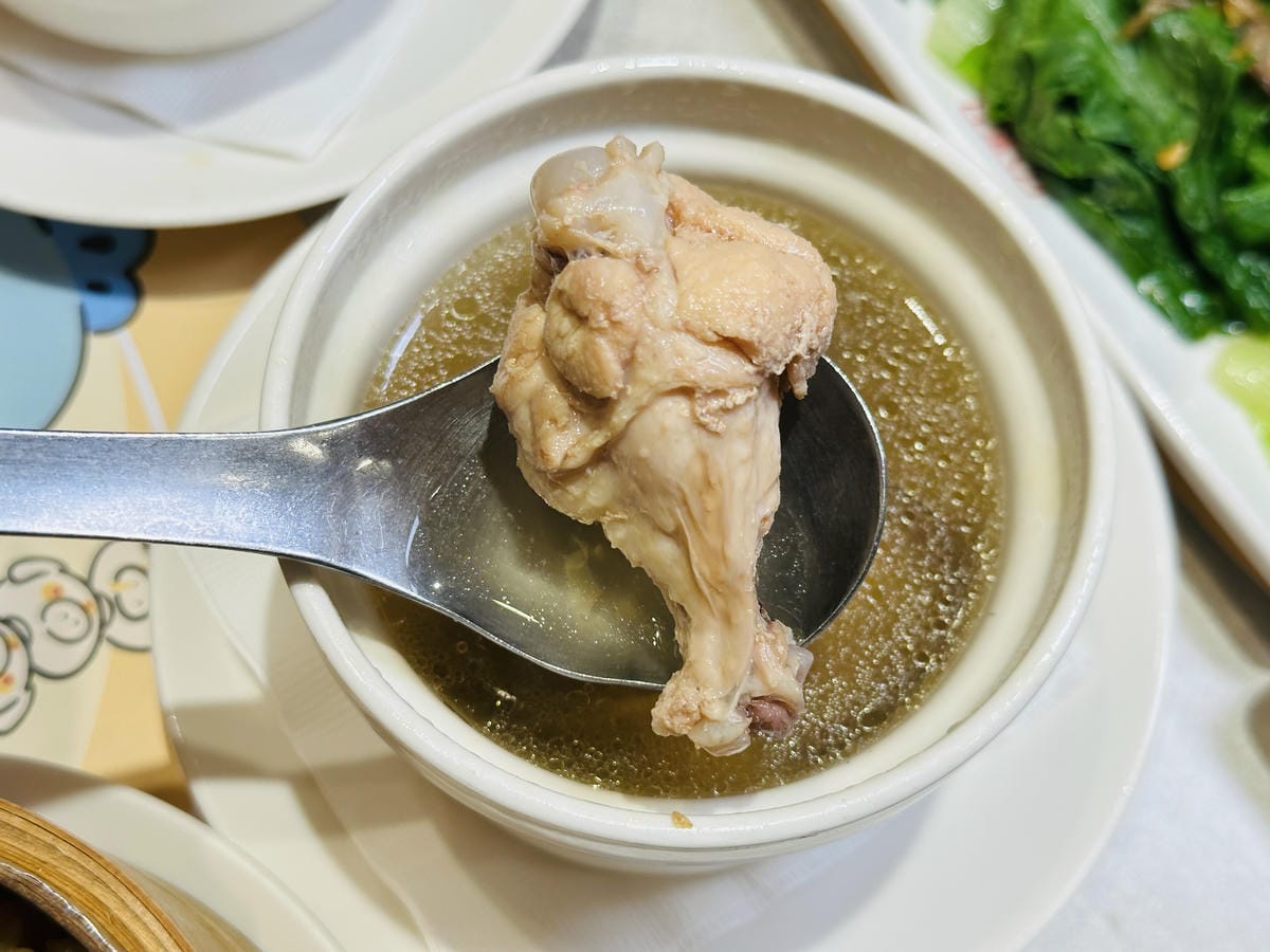 您的驚喜已送達!桃園大江購物中心改裝開箱:隨處有驚喜裝置藝術