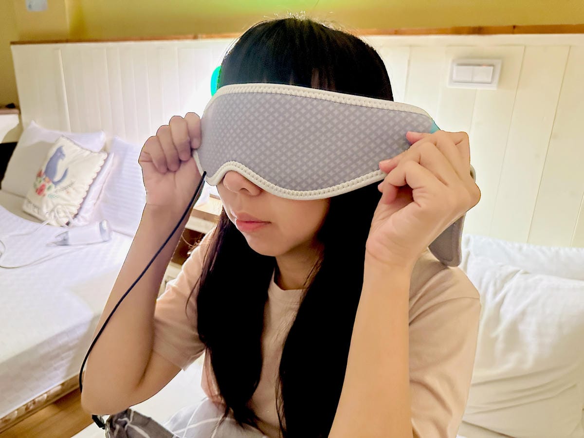 【船井石墨烯智能溫熱眼罩開箱】金盞花眼周噴霧+蒸氣保濕棉1