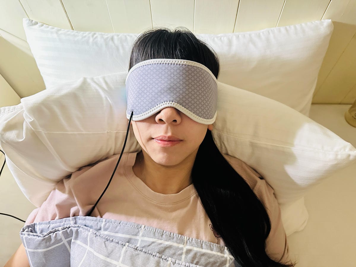 【船井石墨烯智能溫熱眼罩開箱】金盞花眼周噴霧+蒸氣保濕棉1