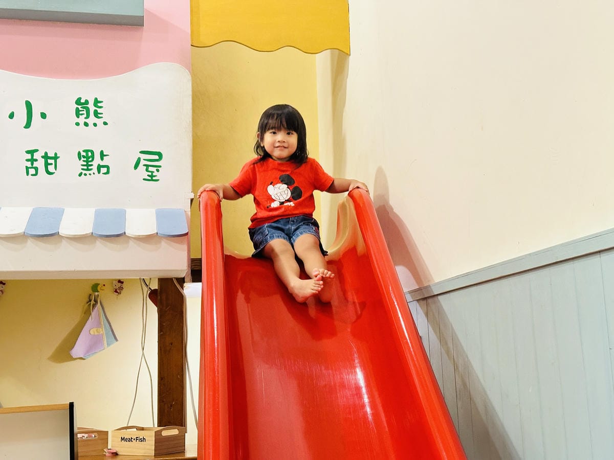 【香林薇拉】嘉義竹崎超人氣親子民宿入住「薇童年」房,開啟滿