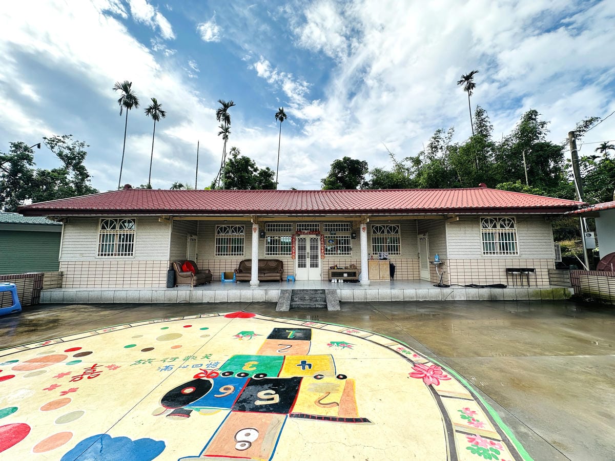 【行滿旅宿】嘉義竹崎親子包棟首選懷舊古玩、KTV嗨唱、煙火