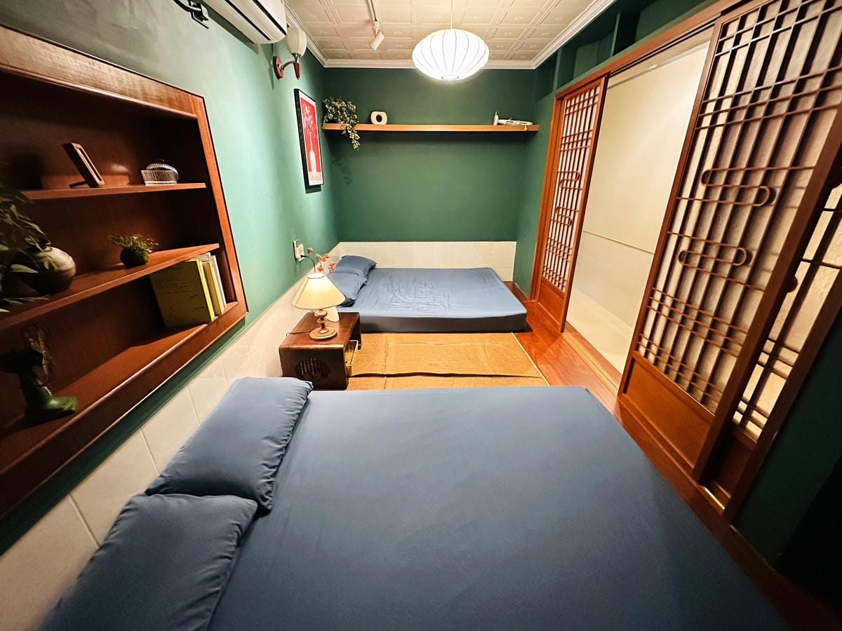 【行滿旅宿】嘉義竹崎親子包棟首選懷舊古玩、KTV嗨唱、煙火