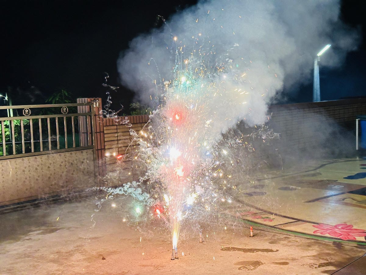 【行滿旅宿】嘉義竹崎親子包棟首選懷舊古玩、KTV嗨唱、煙火