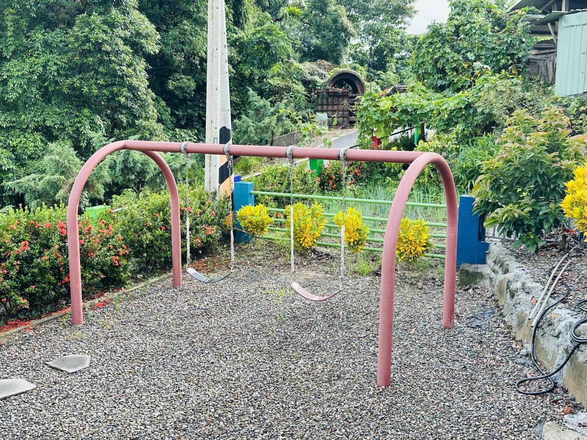 【行滿旅宿】嘉義竹崎親子包棟首選懷舊古玩、KTV嗨唱、煙火